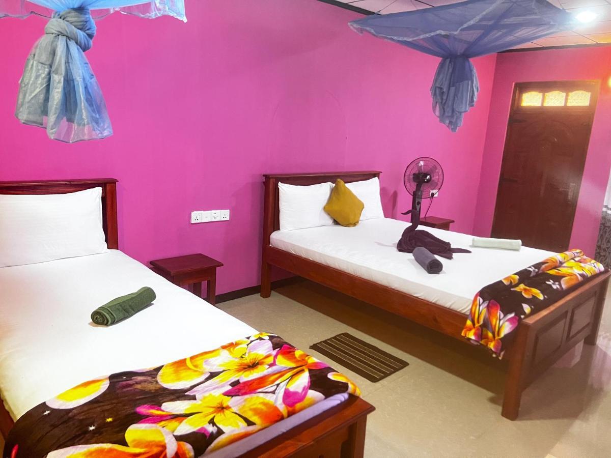 Nine Arch Homestay เอลลา ภายนอก รูปภาพ