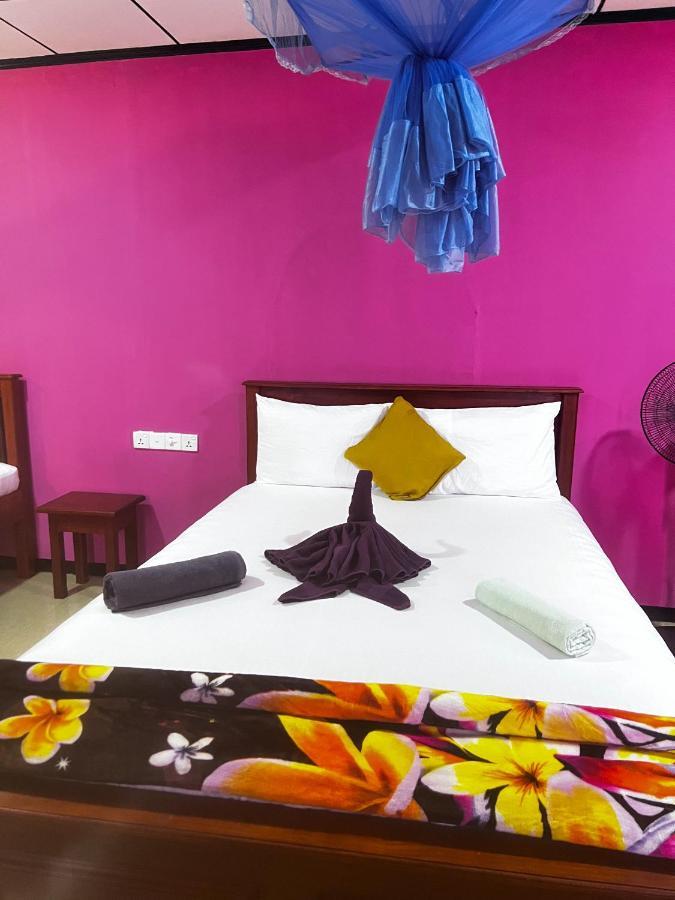 Nine Arch Homestay เอลลา ภายนอก รูปภาพ