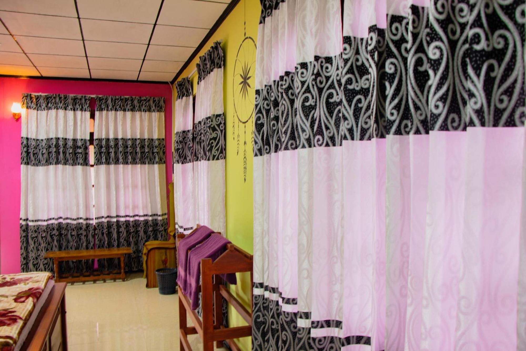 Nine Arch Homestay เอลลา ภายนอก รูปภาพ