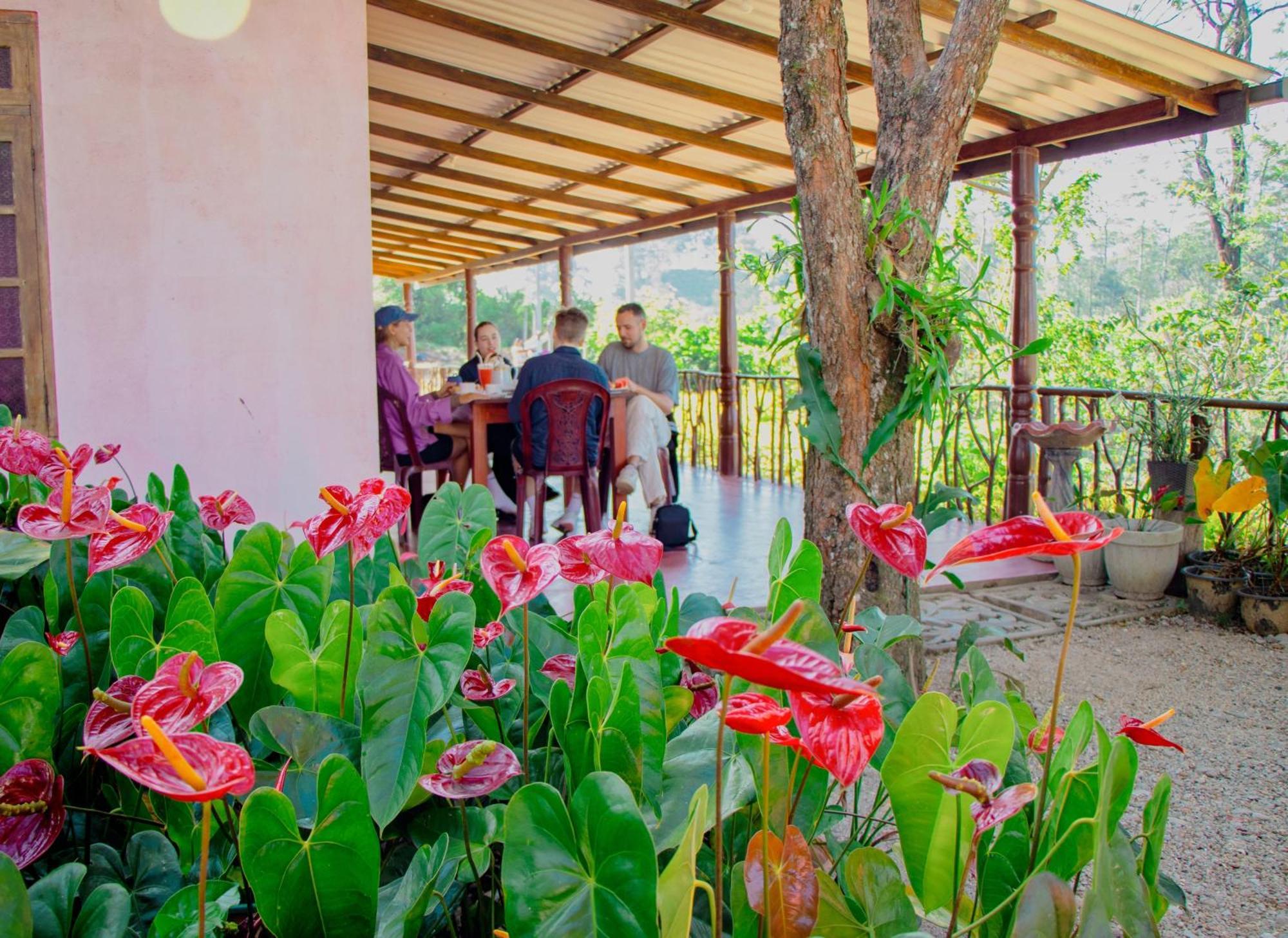 Nine Arch Homestay เอลลา ภายนอก รูปภาพ